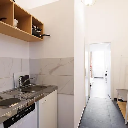 Urban Capsule Apartment - Near Mariahilfer Strasse Wien Exterior foto