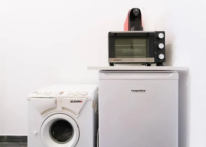 Urban Capsule Apartment - Near Mariahilfer Strasse