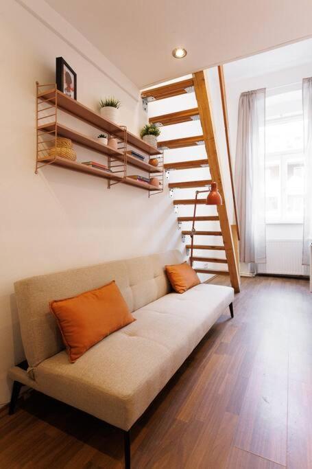 Urban Capsule - Near Mariahilfer Strasse Apartamento Viena